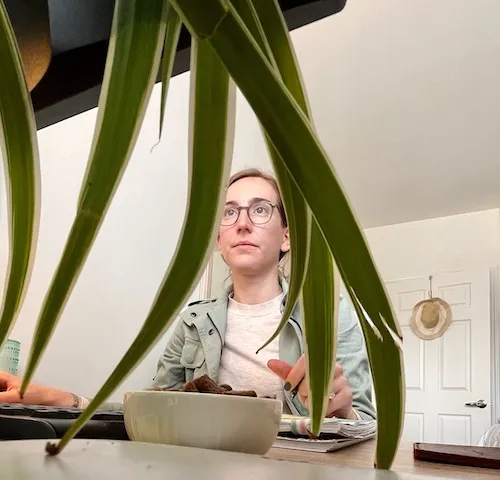 Kelli sitting at her computer